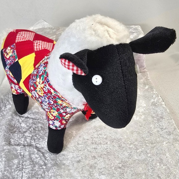 Handmade Other - 70s/80s VTG Patchwork Quilted Stuffed Sheep Lamb Folk Art Primitive Decor 12"